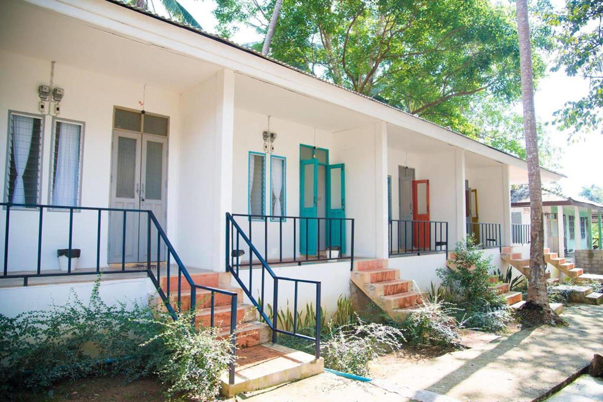 Sleepyowl Hostel Банг Бао Экстерьер фото